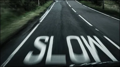 "Speed" est le titre d'un long-métrage joué par Keanu Reeves.