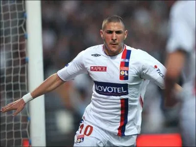 Qui est ce joueur de football ?