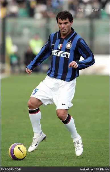 Qui est ce joueur de football ?