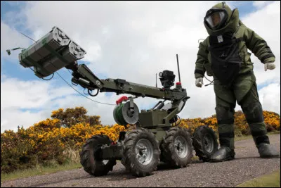 Dans ce domaine d'intervention, il vaut mieux être très prudent et bien se protéger. Comment s'appelle cette équipe ?