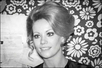 Cette actrice, qui a joué dans "Le Masque de fer", est surtout connue pour sont rôle de "James Bond girl" dans "Opération Tonnerre", aux côtés de Sean Connery : c'est ... Auger.