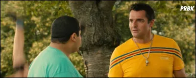 Que dit Boudini au prof de sport quand le prof lui dit 《 Mais c'est quoi ton problème avec ton corps bonhomme ? 》 Et qu'après le prof lui répond 《 At - Attention ! 》?