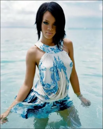 Qui sort avec Chris Brown ?