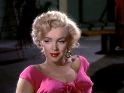 Marilyn Monroe, après "Troublez-moi ce soir" et "Chérie, je me sens rajeunir", tient, en 1953, le rôle vedette dans ce film d'Hathaway :