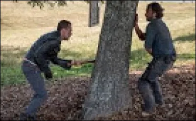 Comment Rick bat-il Negan à la fin ?