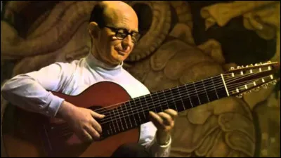 Quel guitariste espagnol a connu une grande popularité grâce à son interprétation de la musique du film ''Jeux interdits'' ?