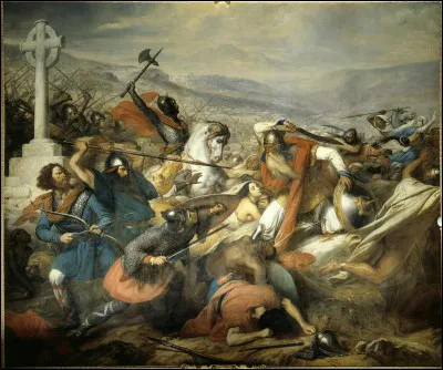 Après le triomphe de la bataille de Poitiers en 732, qui a réformé l'armée pour professionnaliser les soldats du royaume ?