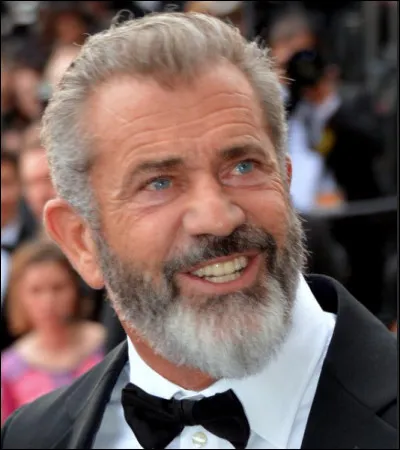 Qui est cet acteur, réalisateur et producteur américain ?