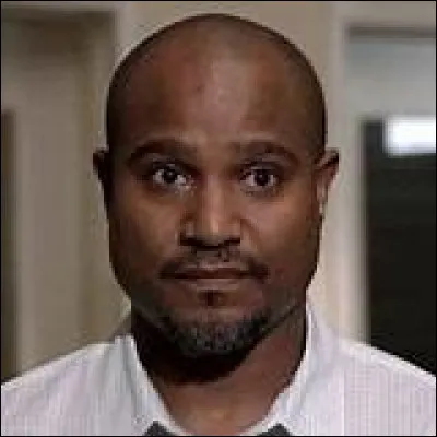 Qui est le patron de Scott ?