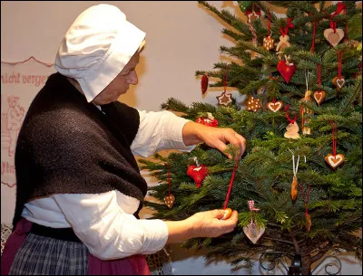 De quelle ancienne région vient la tradition du sapin de Noël ?