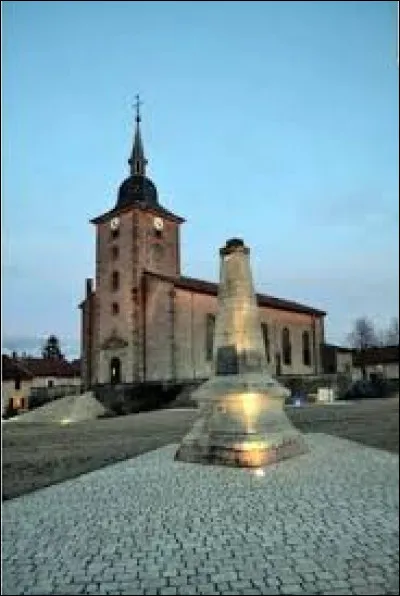 Voici l'église Saint-Pierre-et-Paul de Marainviller. Village du Grand-Est, à 8 kilomètres de Lunéville, traversé par la Vezouze, il se situe dans le département ...