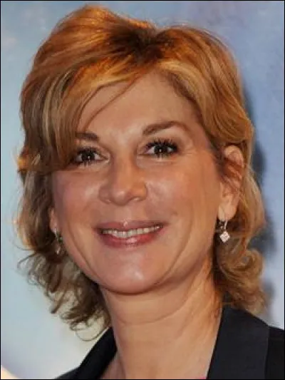 Qui est cette actrice, réalisatrice, scénariste, productrice et humoriste française ?