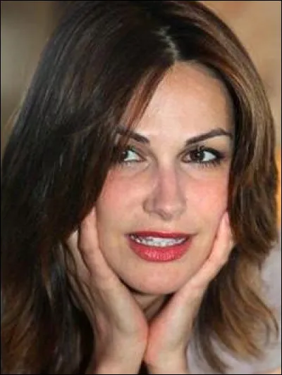 Qui est cette actrice, comédienne, chanteuse et romancière belge ?