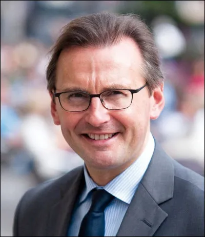 On ne ménage pas son chef, c'est le...