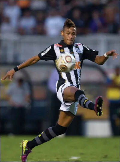 Avec quelle équipe ce joueur a-t-il participé à la Liga ?