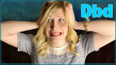 Comment s'appelle la chaîne YouTube où elle joue à des jeux vidéo ?