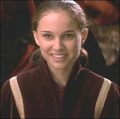 Natalie Portman devient une vedette internationale à part entière en 1999, lors de la sortie de ce film de George Lucas :