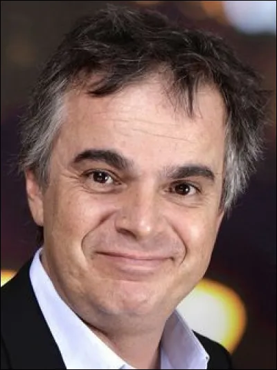 Qui est cet écrivain, cinéaste et pamphlétaire, fondateur du mouvement citoyen Bleu Blanc Zèbre ?