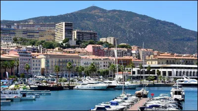 Ville natale de Napoléon Bonaparte :