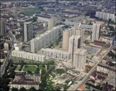 Ville de 80 000 habitants de Seine-Saint-Denis, de l'autre côté du périph' :