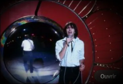 Dans quel(s) album(s) y a-t-il "Que disent les chansons du monde ?" ?