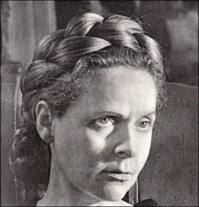 Qui est l'auteur du recueil de vingt et un poèmes ''Les Yeux d'Elsa'' ?