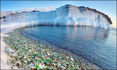 Ville emblématique de l'extrême-orient russe, terminus du Transsibérien, Vladivostok se situe à proximité de la frontière entre la Russie, la Chine et un troisième pays. Lequel ?