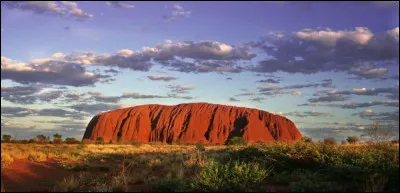 L'Uluru est un relief naturel d'Australie.