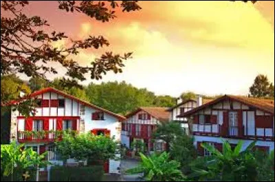 Sur combien de pays s'étend le territoire du Pays basque ?