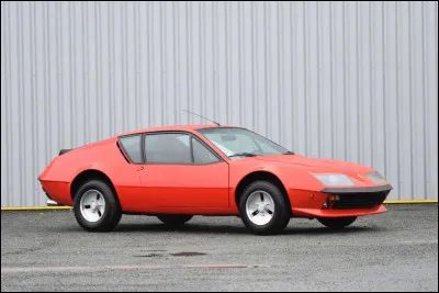 Ce coupé français a été conçu pour seconder l'une des voitures légendaires du rallye. Quelle est cette voiture ?
