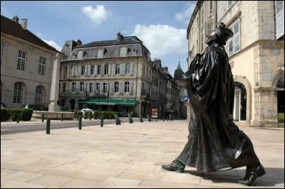 La ville de Vesoul est la pr&eacute;fecture du d&eacute;partement de la Sa&ocirc;ne-et-Loire (71).
