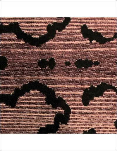 Je suis un film avec Colin Firth et une actrice rousse, réalisé par un célèbre couturier ; quel est mon titre ?