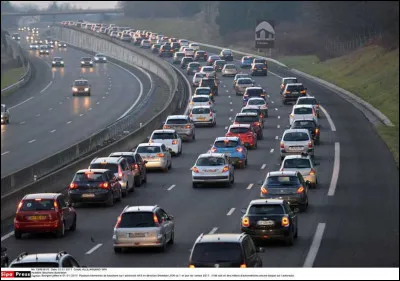 Dit-on un ou une autoroute ?