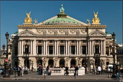 Quel est ce palais, haut lieu de la culture artistique fran&ccedil;aise et &eacute;l&eacute;ment majeur du patrimoine parisien ?