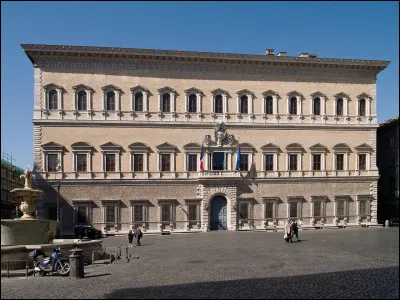 Quel est ce palais de la haute renaissance de Rome, si&egrave;ge de l'ambassade de France en Italie depuis 1871 ?