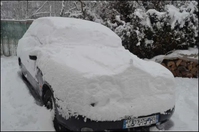 Quelle est donc cette voiture ?