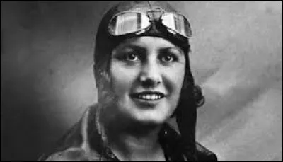 De quel pays est originaire Elise Deroche ?