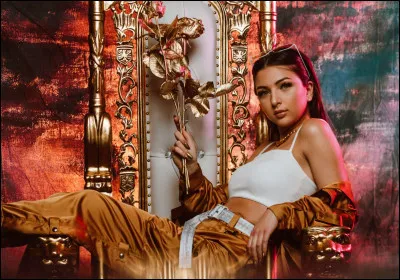 En quel mois est née Eva Queen ?