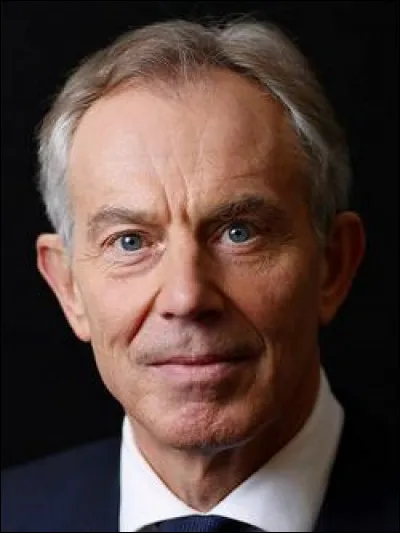 Qui est ce Tony, avocat, homme d'État britannique, Premier ministre du Royaume-Uni du 2 mai 1997 au 27 juin 2017 ?