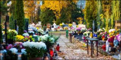 La Toussaint est un moment traditionnel de recueillement et de souvenir, on se rend donc au cimetière. Durant quelle saison cela a lieu ?