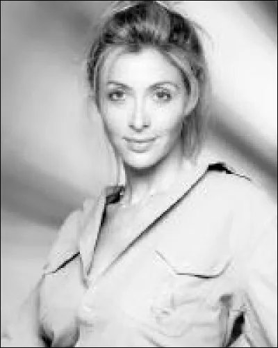 Isabelle est la collaboratrice de Jean.