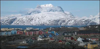 N comme cette petite ville du Grand Nord, capitale du Groenland :
