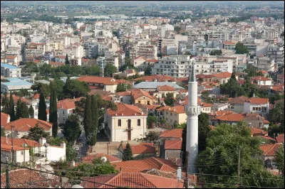 X comme cette ville grecque de Thrace, peuplée de 50 000 habitants, proche de la frontière bulgare :