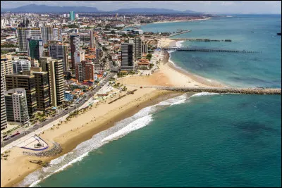 F comme cette grande ville brésilienne de 3 millions d'habitants, située le long de la côte atlantique, dans la région du Nordeste :
