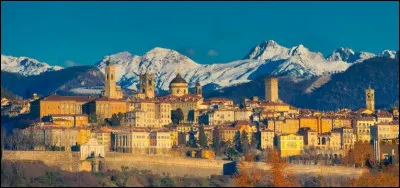 Bergame est située en :