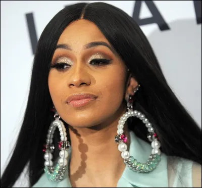 Qui est cette chanteuse ?