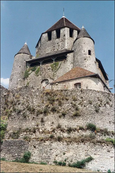 En - 46, qui est le vainqueur de la bataille de Thapsus ?