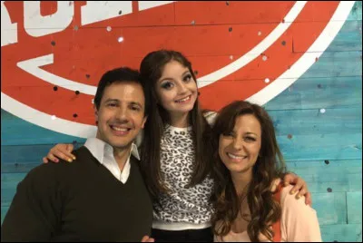 Quel est le nom de la famille adoptive de Luna ?