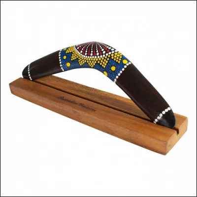 Comment appelle-t-on un boomerang qui ne revient pas ?