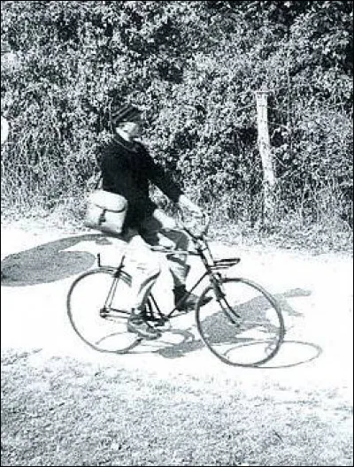 Qui n'est ou n'était pas facteur ?